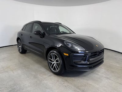 2026 Porsche Macan AWD