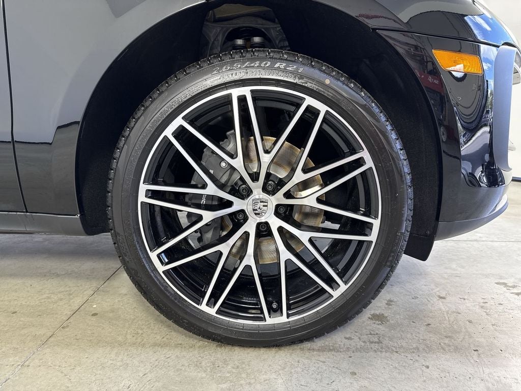 2026 Porsche Macan AWD