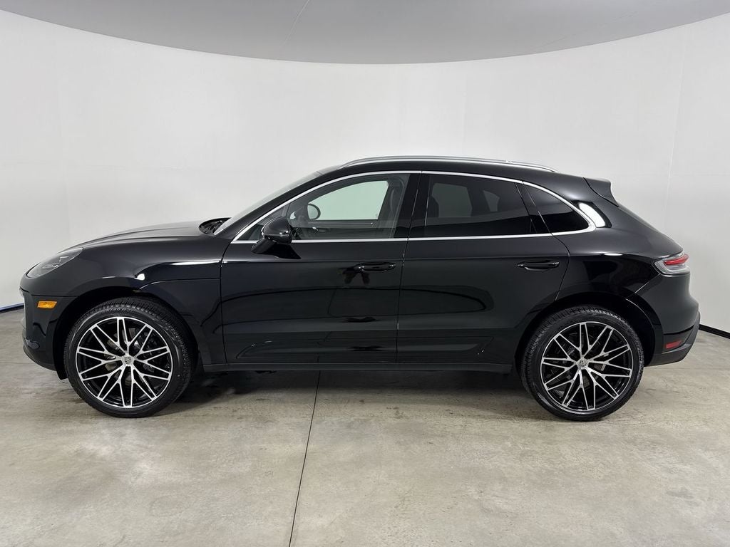 2026 Porsche Macan AWD