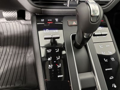 2026 Porsche Macan AWD