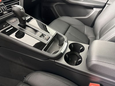 2026 Porsche Macan AWD