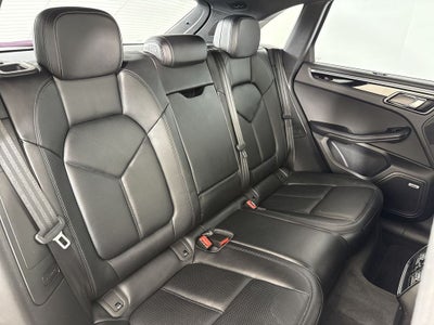 2018 Porsche Macan Base