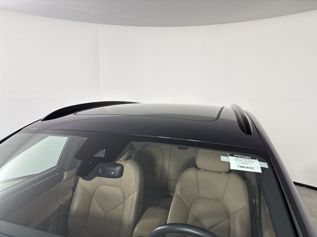 2023 Porsche Macan T