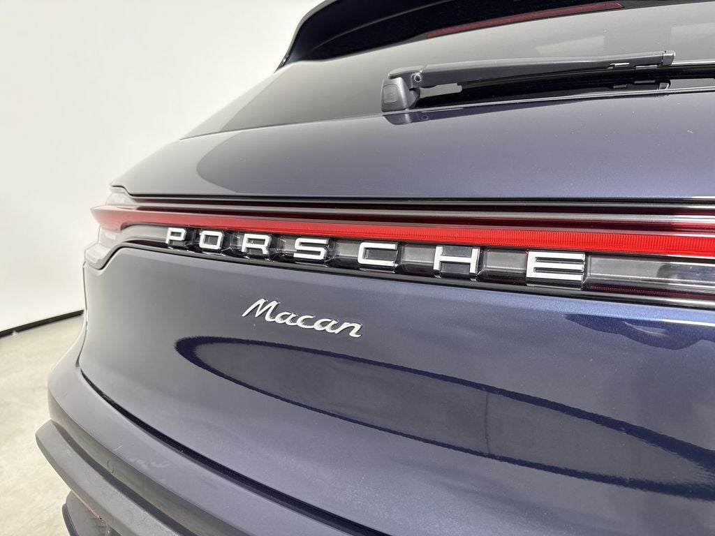 2023 Porsche Macan T