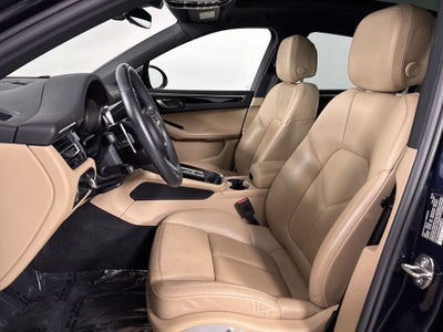 2023 Porsche Macan T