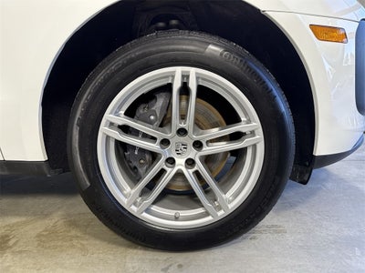 2023 Porsche Macan AWD