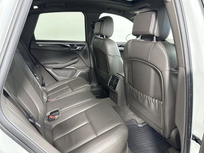 2023 Porsche Macan AWD