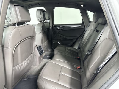 2023 Porsche Macan AWD