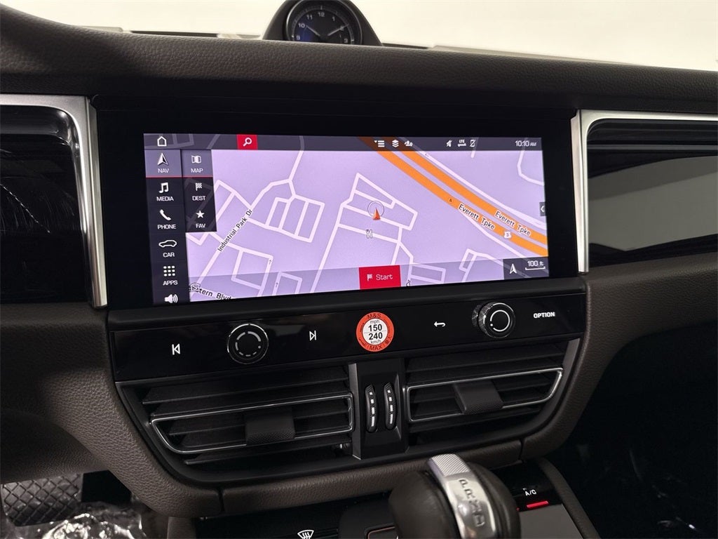 2023 Porsche Macan AWD