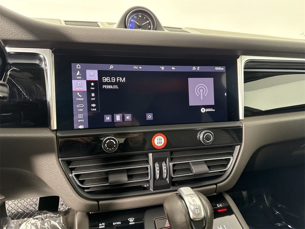 2023 Porsche Macan AWD