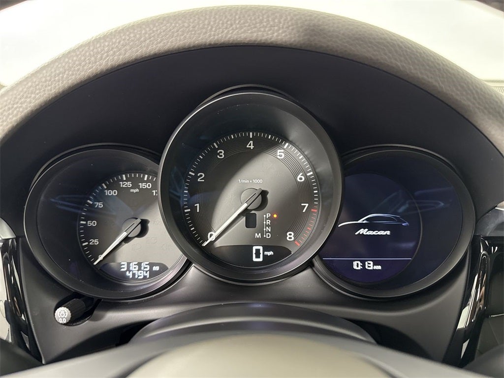 2023 Porsche Macan AWD