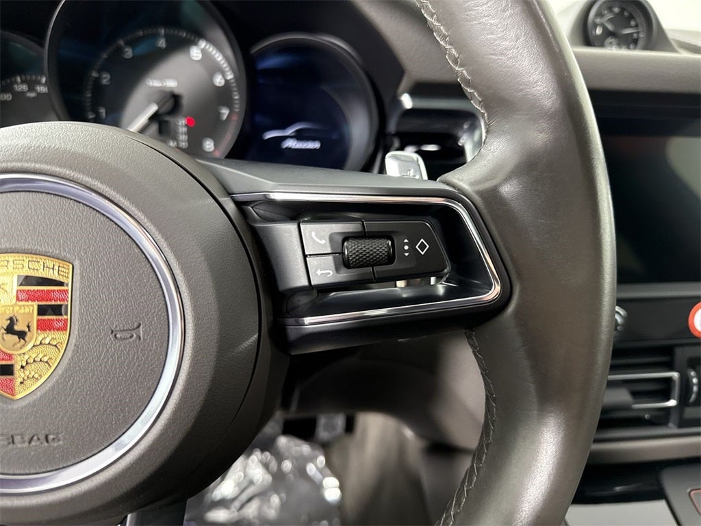 2023 Porsche Macan AWD