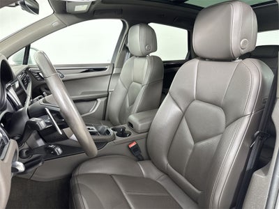 2023 Porsche Macan AWD