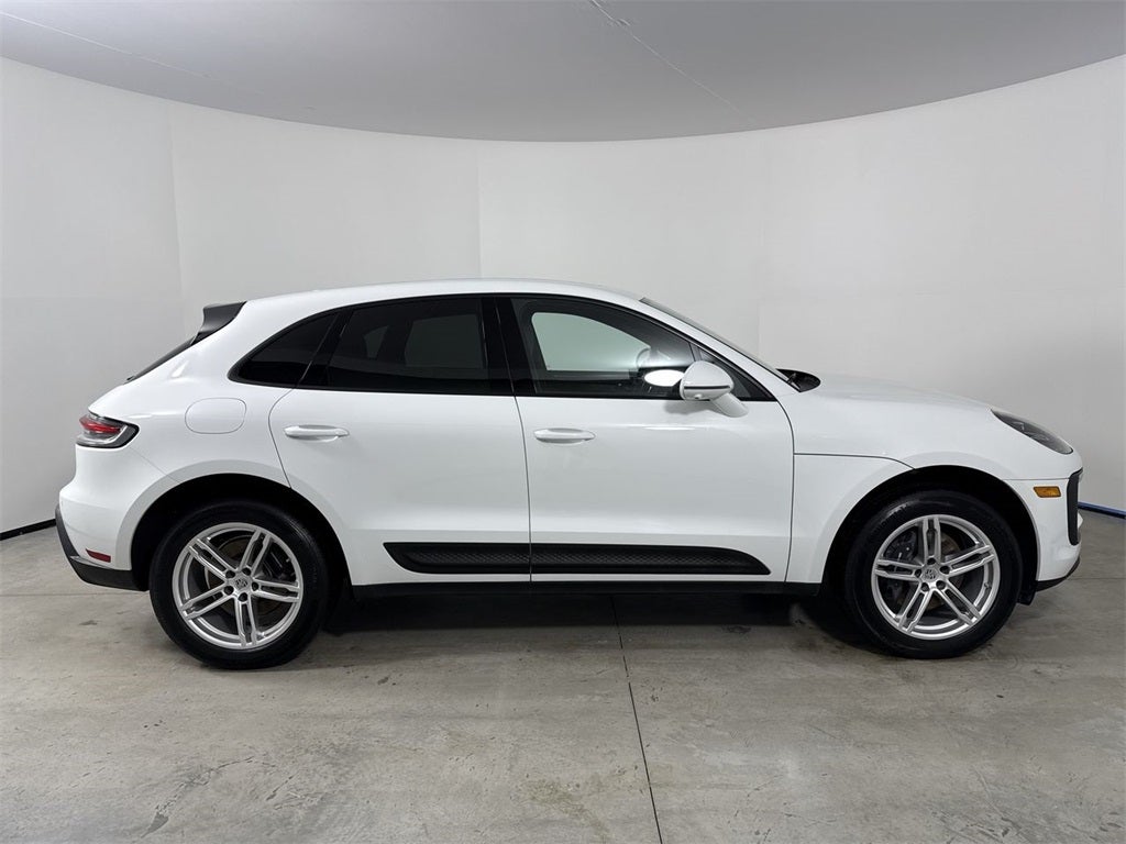 2023 Porsche Macan AWD