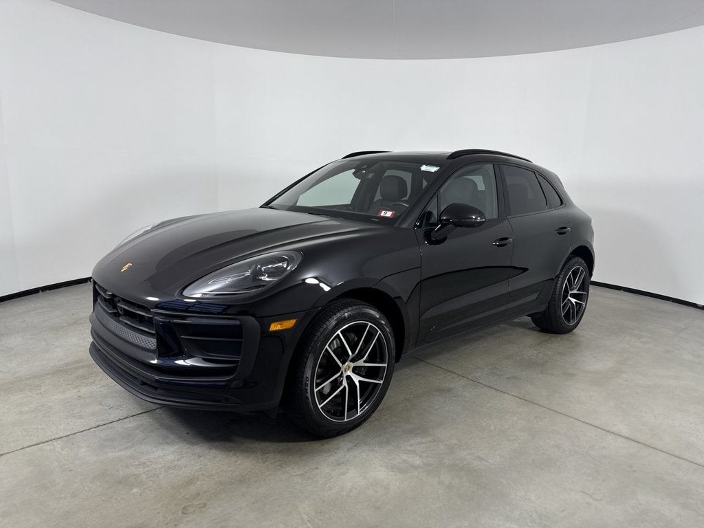 2023 Porsche Macan AWD