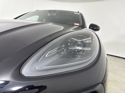2023 Porsche Macan AWD