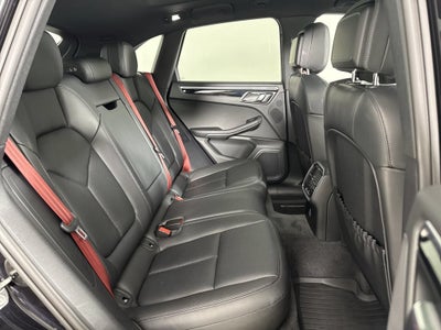 2023 Porsche Macan AWD