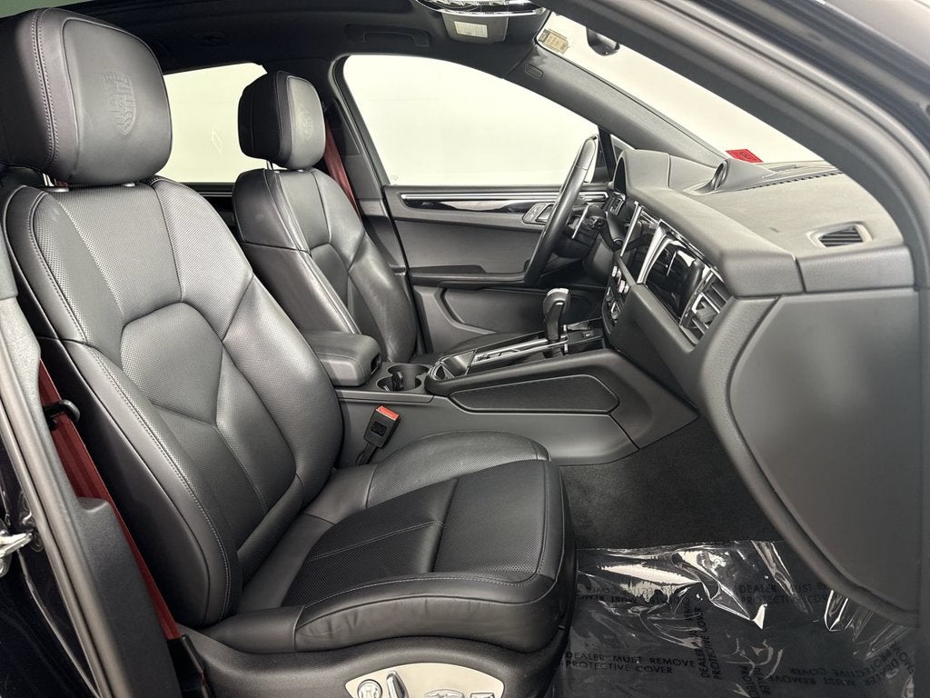 2023 Porsche Macan AWD