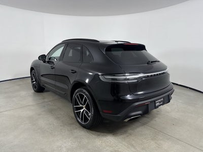 2023 Porsche Macan AWD