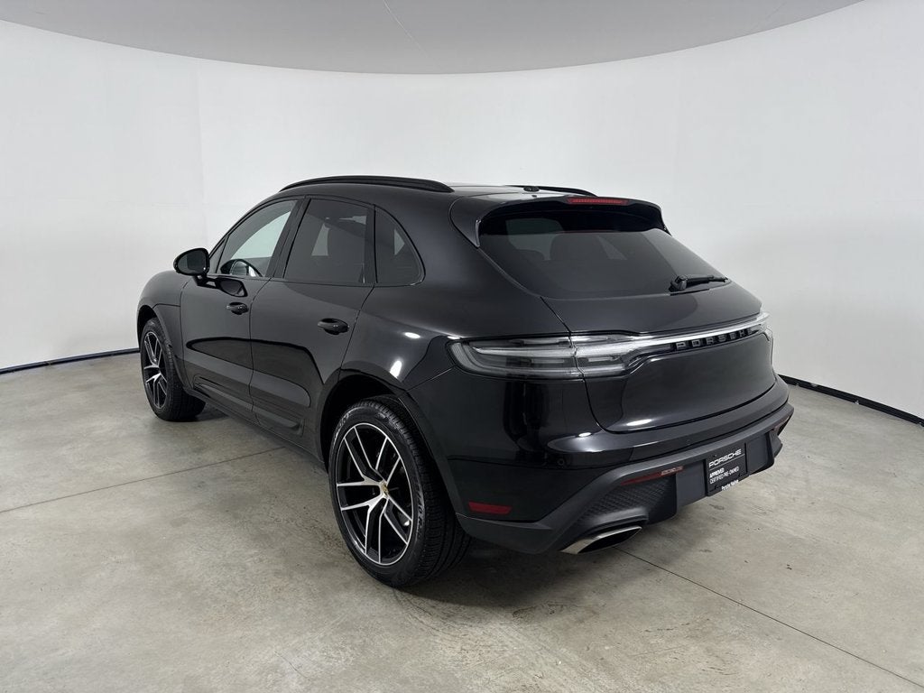 2023 Porsche Macan AWD