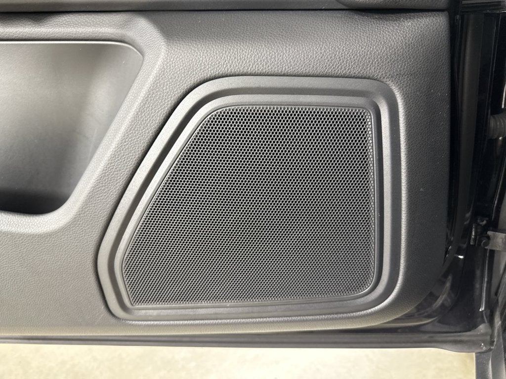 2023 Porsche Macan AWD