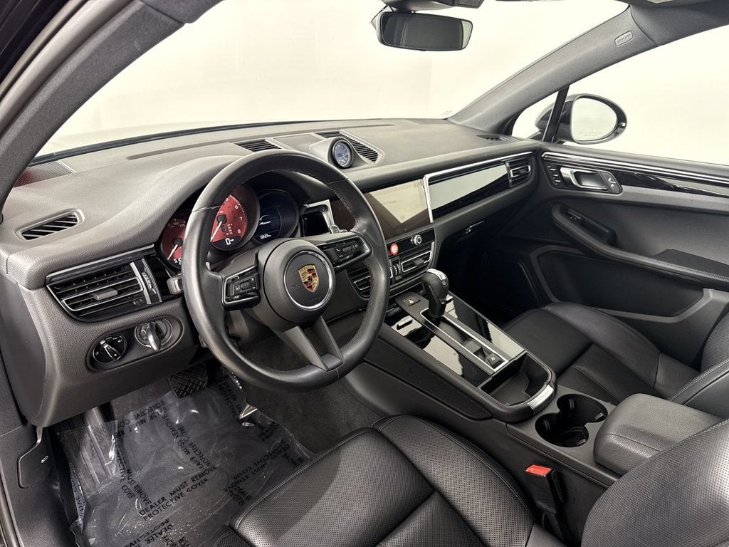 2023 Porsche Macan AWD