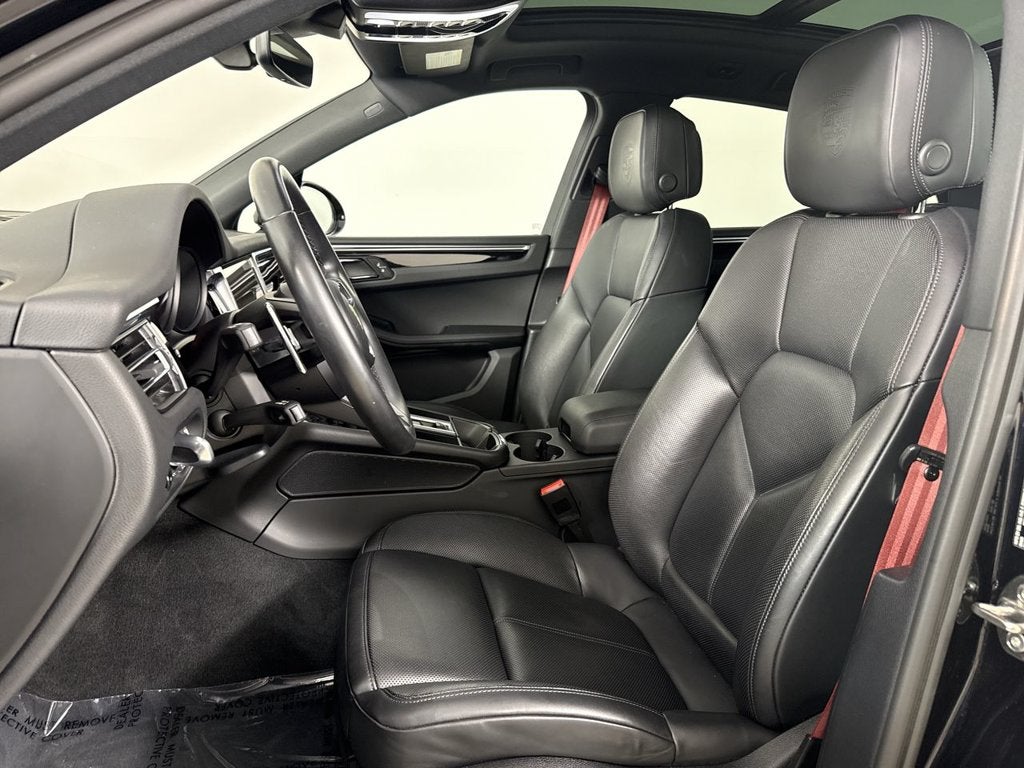 2023 Porsche Macan AWD