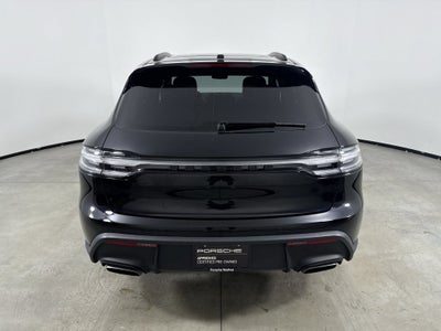 2023 Porsche Macan AWD
