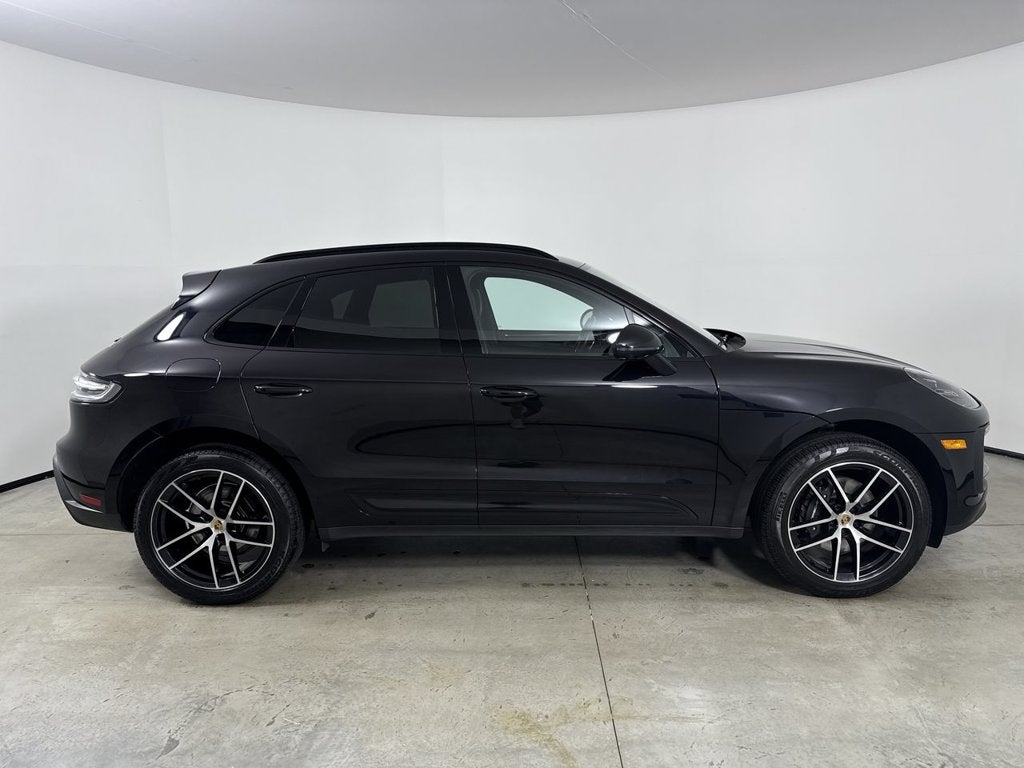 2023 Porsche Macan AWD