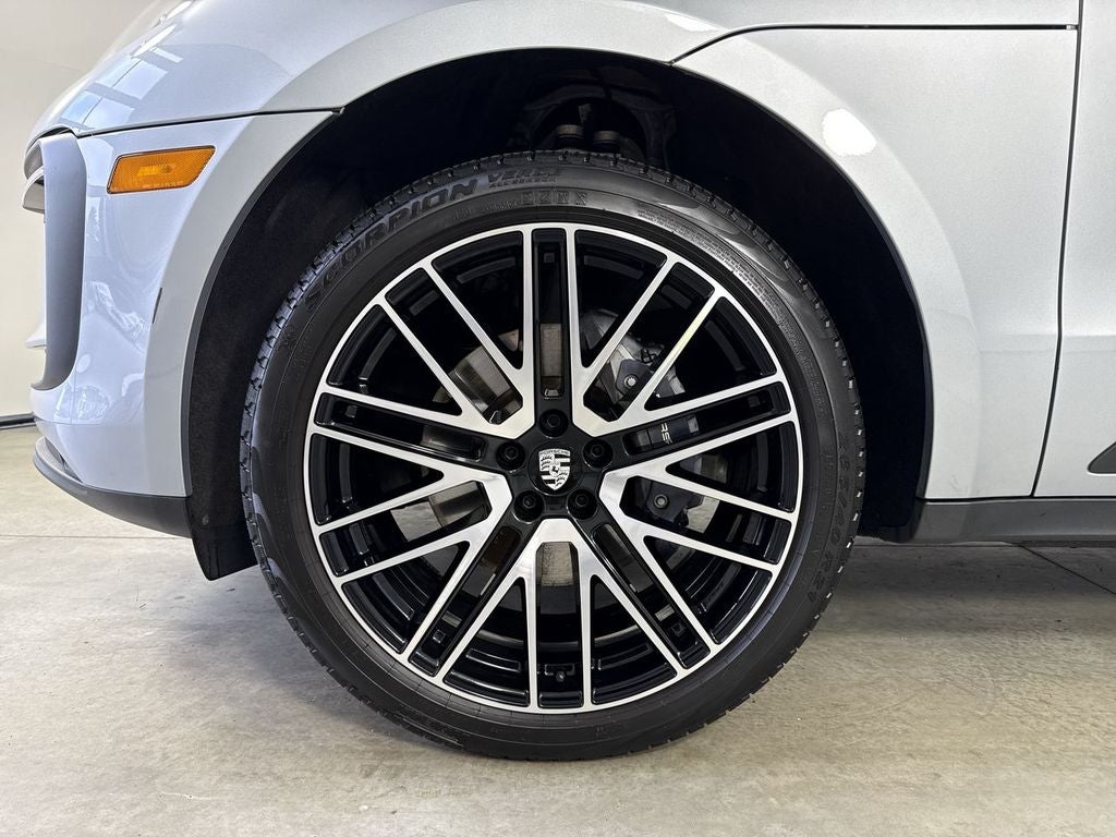 2024 Porsche Macan AWD