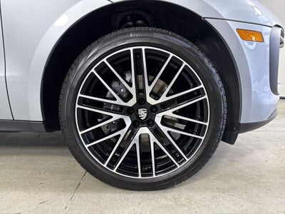 2024 Porsche Macan AWD