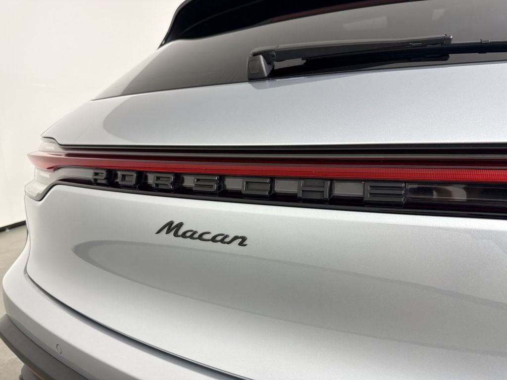 2024 Porsche Macan AWD