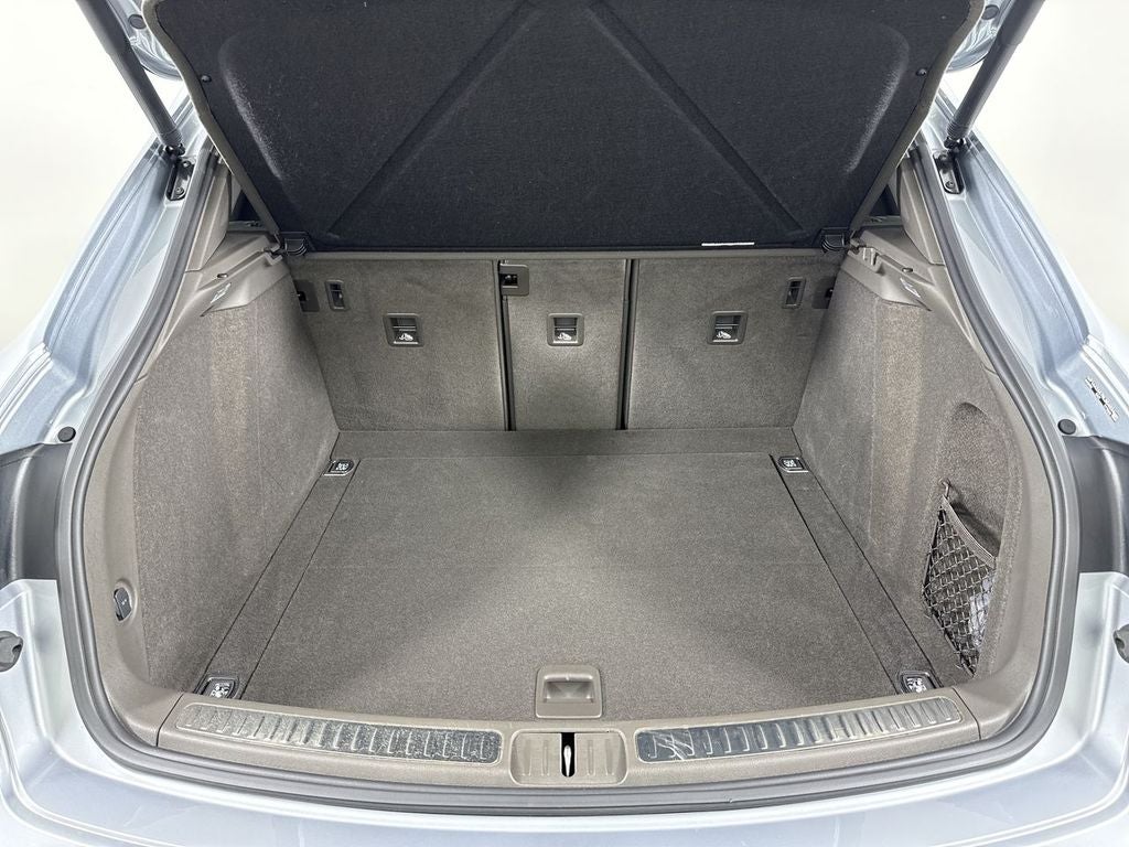 2024 Porsche Macan AWD