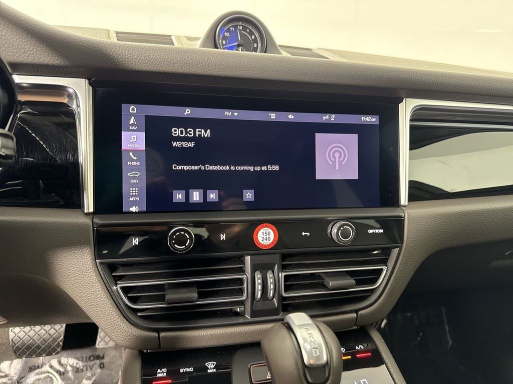 2024 Porsche Macan AWD