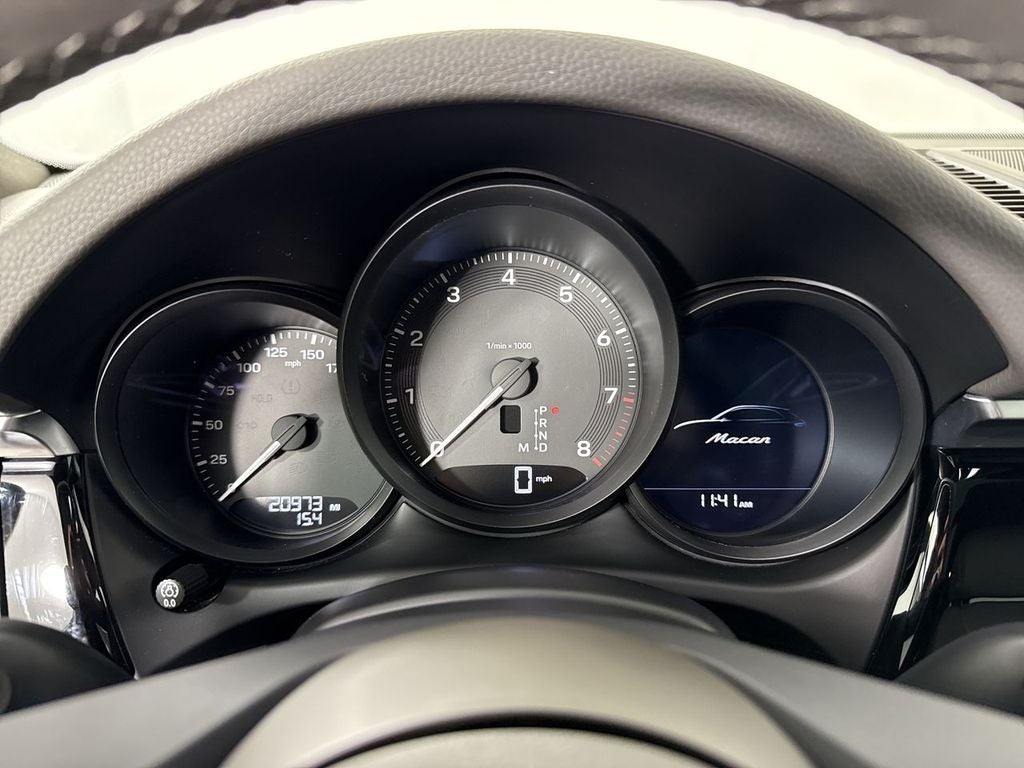 2024 Porsche Macan AWD