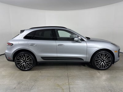 2024 Porsche Macan AWD