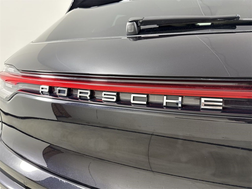 2024 Porsche Macan AWD