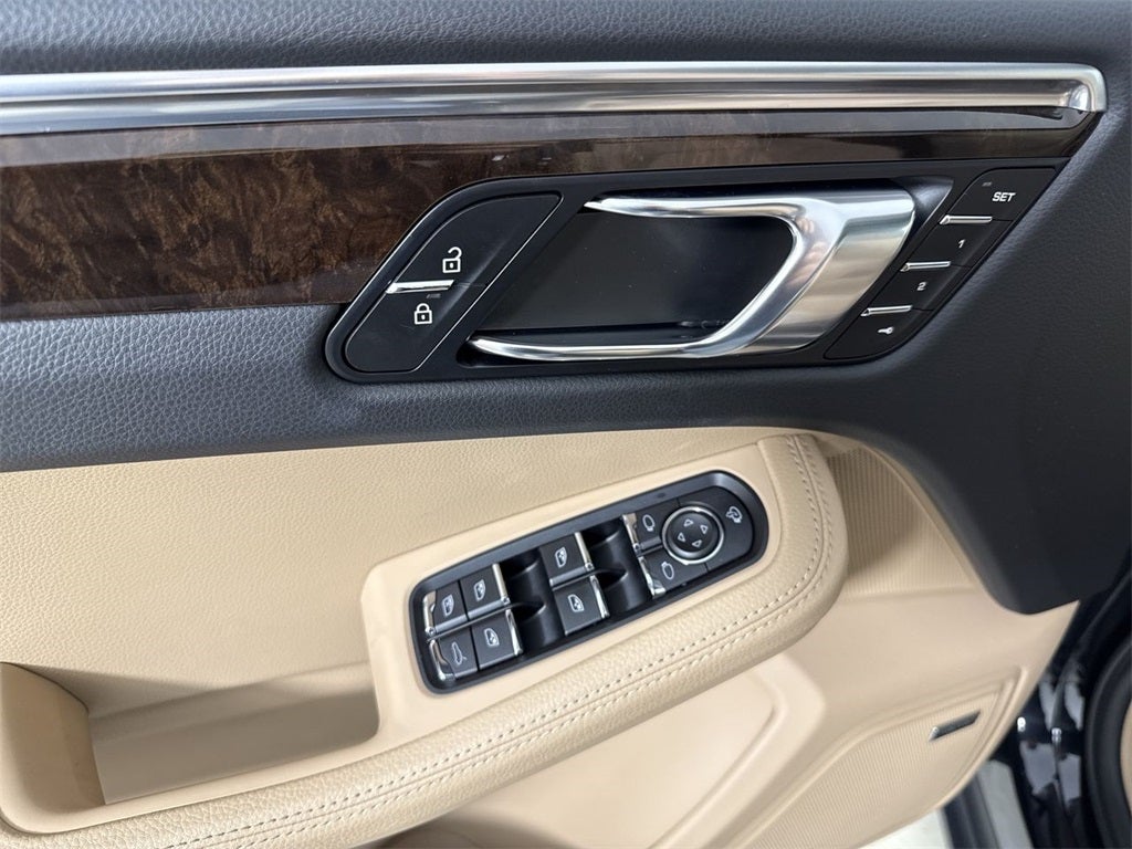 2024 Porsche Macan AWD