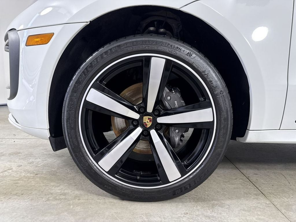 2024 Porsche Macan AWD