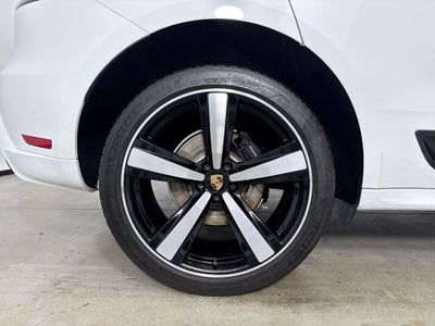 2024 Porsche Macan AWD