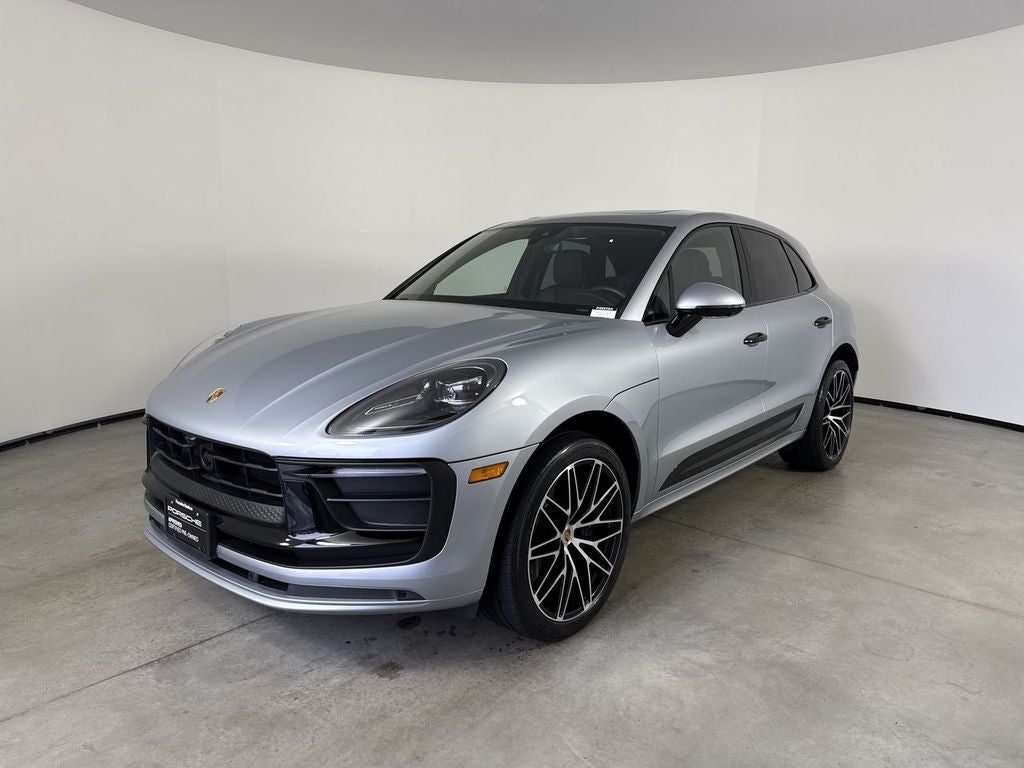 2024 Porsche Macan Base