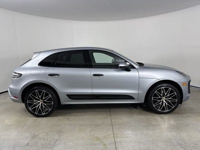 2024 Porsche Macan Base