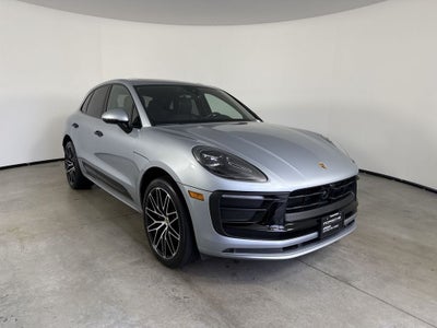 2024 Porsche Macan Base
