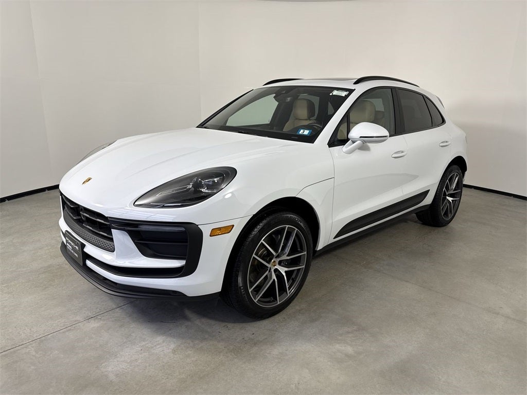 2025 Porsche Macan AWD