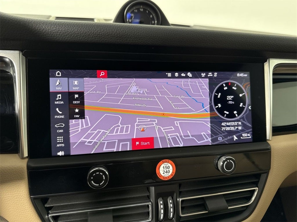 2025 Porsche Macan AWD