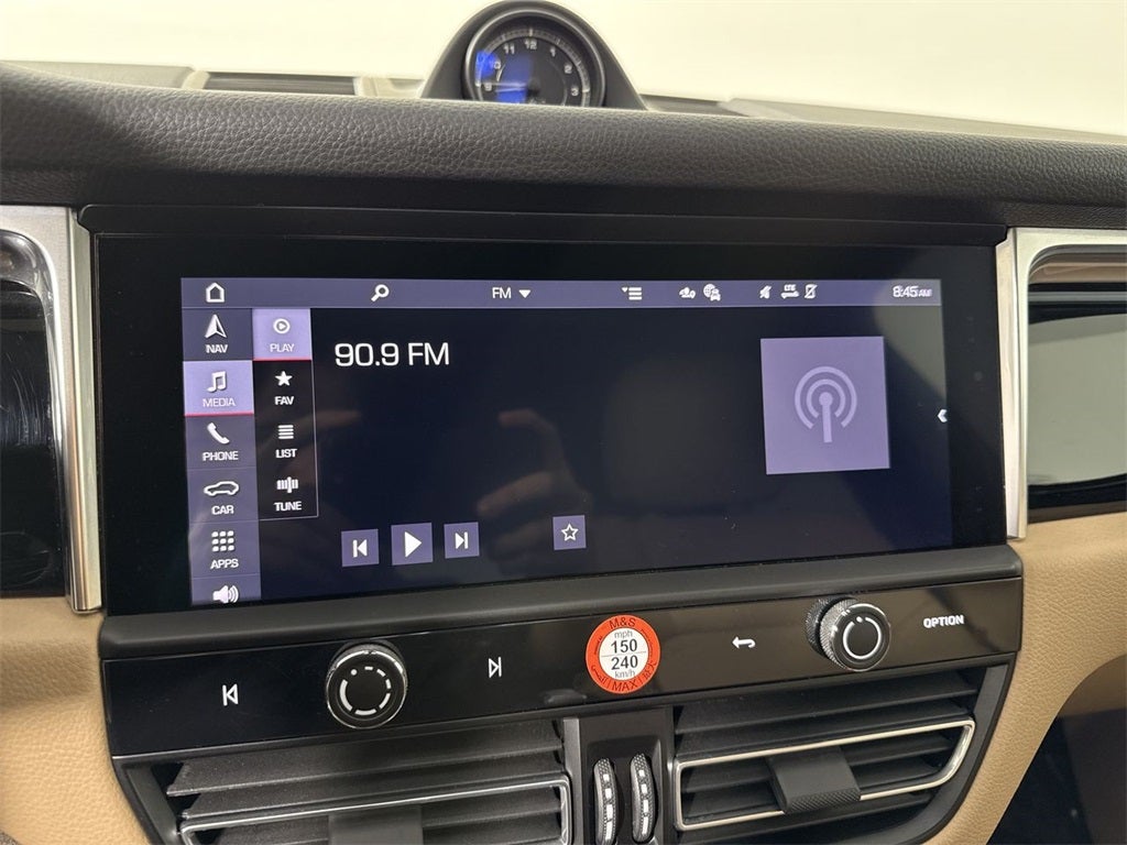 2025 Porsche Macan AWD