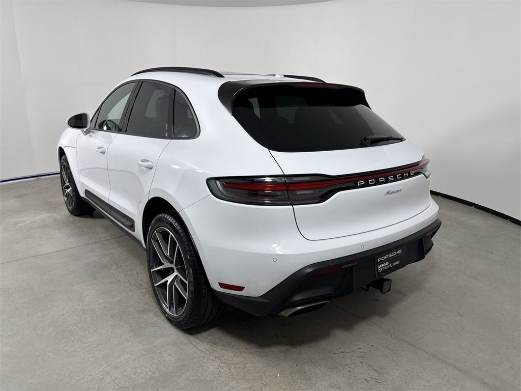 2025 Porsche Macan AWD