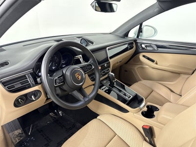 2025 Porsche Macan AWD