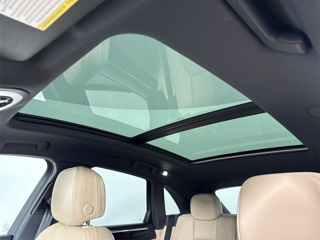 2025 Porsche Macan AWD