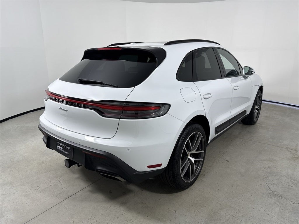2025 Porsche Macan AWD